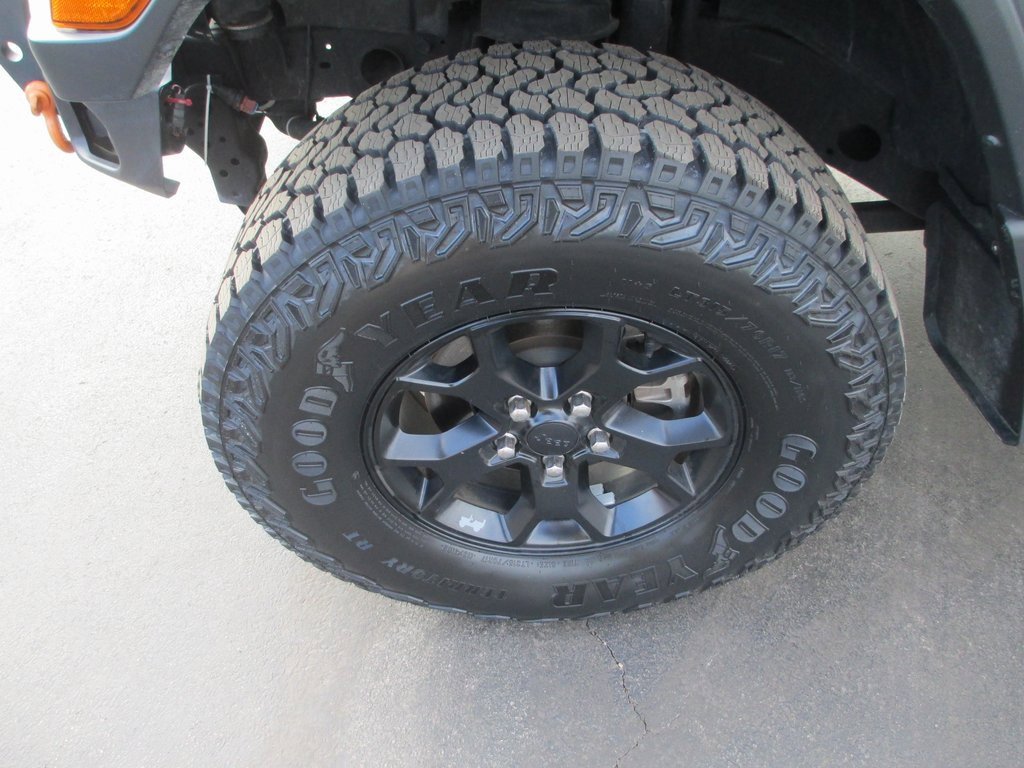 Used 2021 Jeep Wrangler Sport image 12