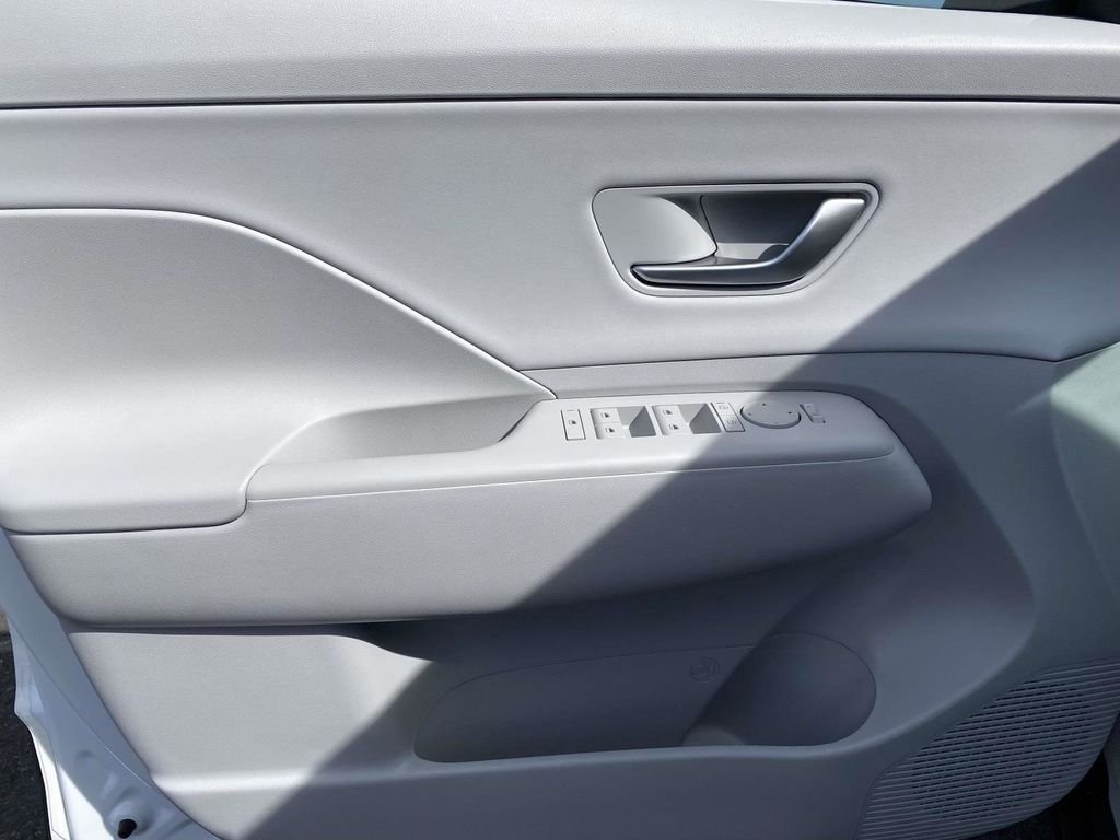 New 2026 Hyundai Kona SEL Premium image 11