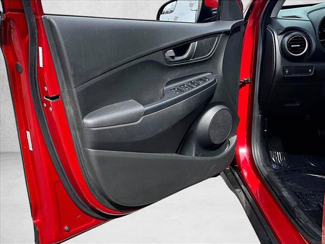 Used 2018 Hyundai Kona SE FWD image 18