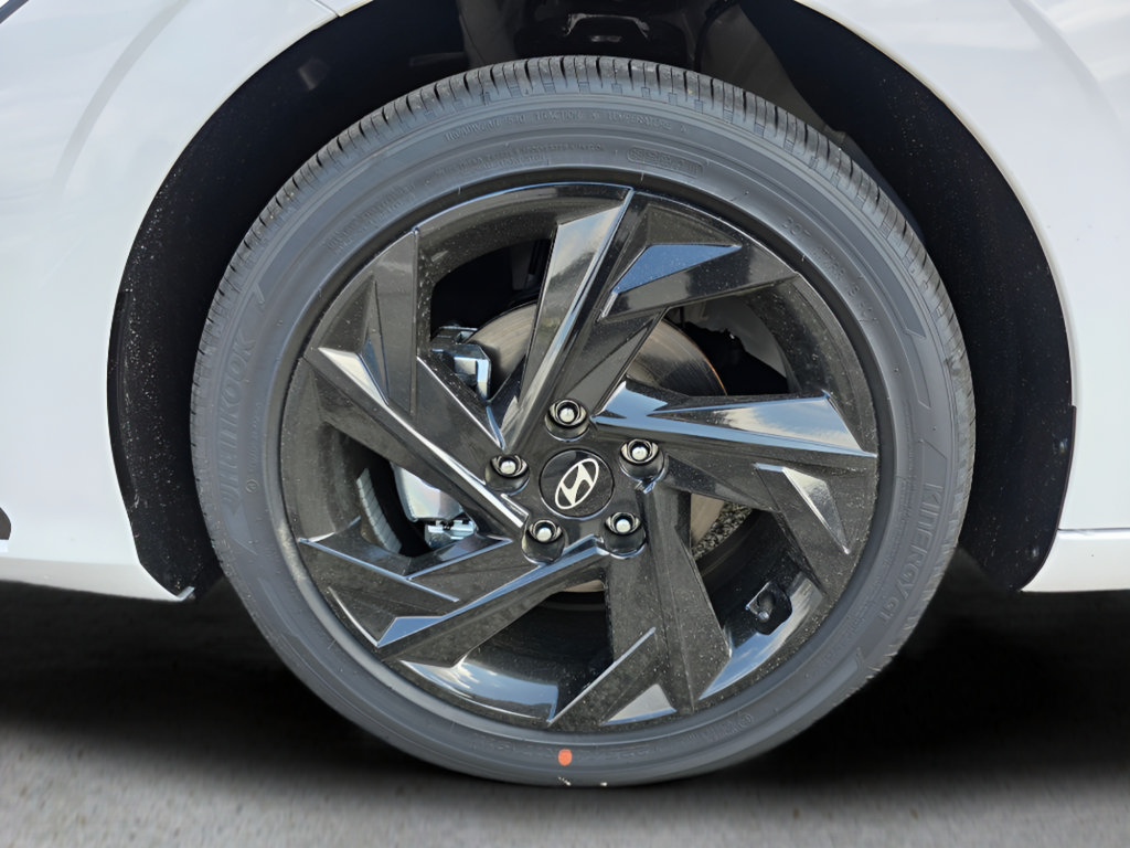 New 2026 Hyundai Elantra SEL Sport Premium FWD image 10