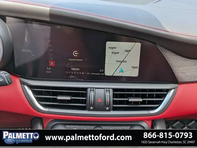 Used 2019 Alfa Romeo Giulia Ti w/ Quick Order Package 22X Lusso AWD/4WD image 16