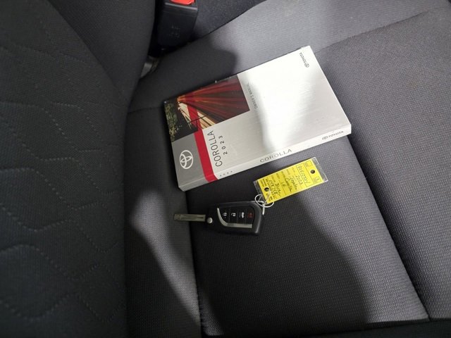 Used 2023 Toyota Corolla LE image 9