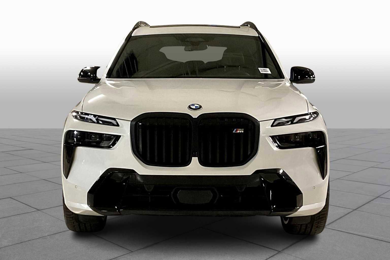 New 2026 BMW X7 M60i image 3
