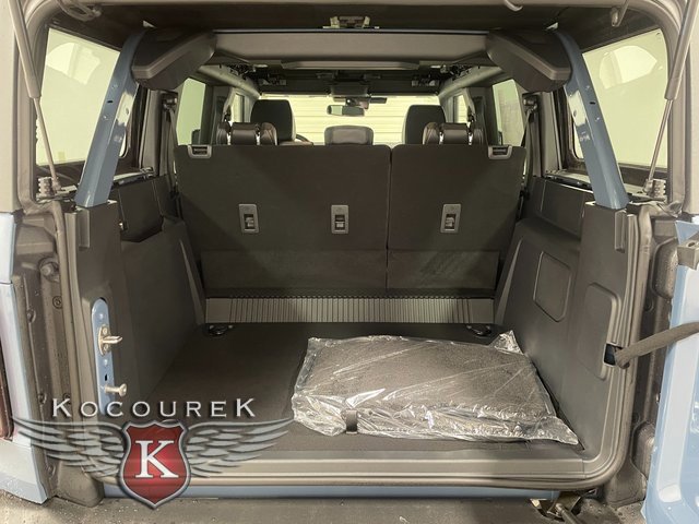 New 2025 Ford Bronco Outer Banks w/ Sasquatch Package image 24