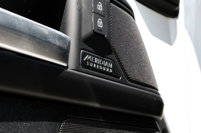 New 2026 Land Rover Defender 110 X-Dynamic SE AWD/4WD image 51