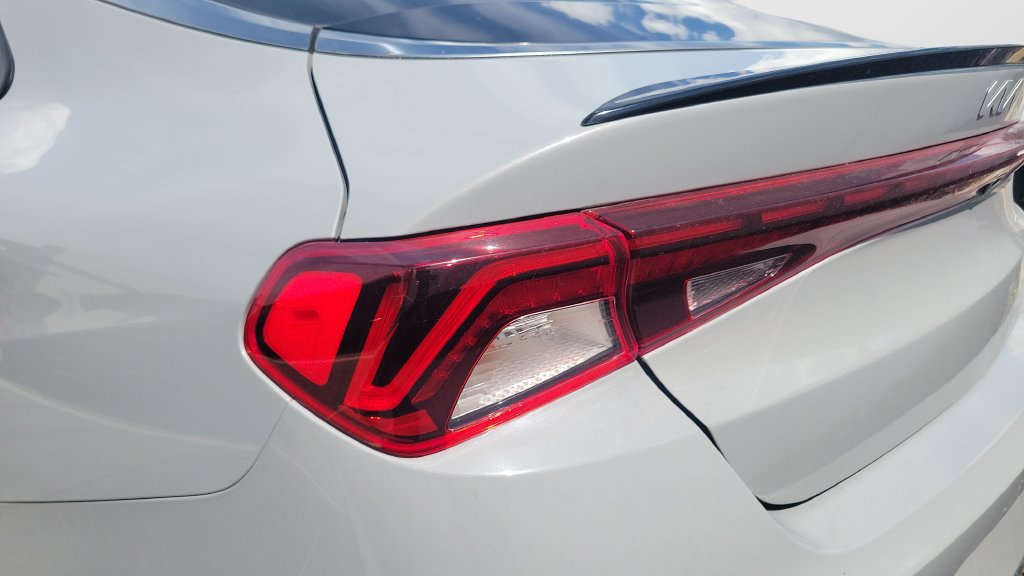 Used 2022 Kia K5 GT-Line FWD image 9