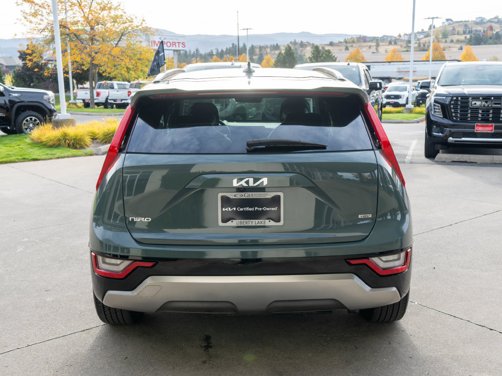 Certified 2023 Kia Niro SX Touring FWD image 6