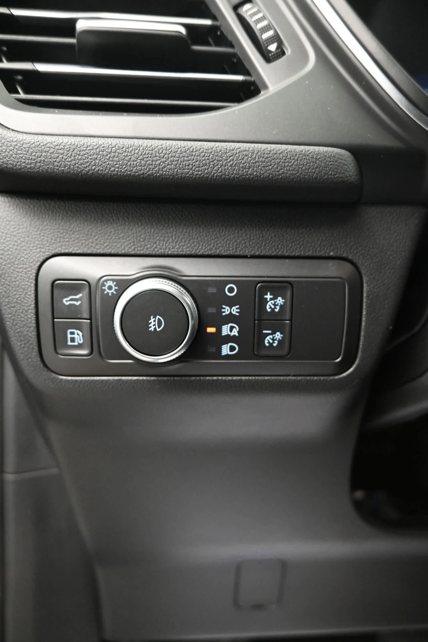 Used 2021 Ford Escape Titanium image 20