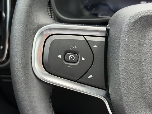 Certified 2026 Volvo XC40 B5 Ultra w/ Protection Package Premier AWD/4WD image 31