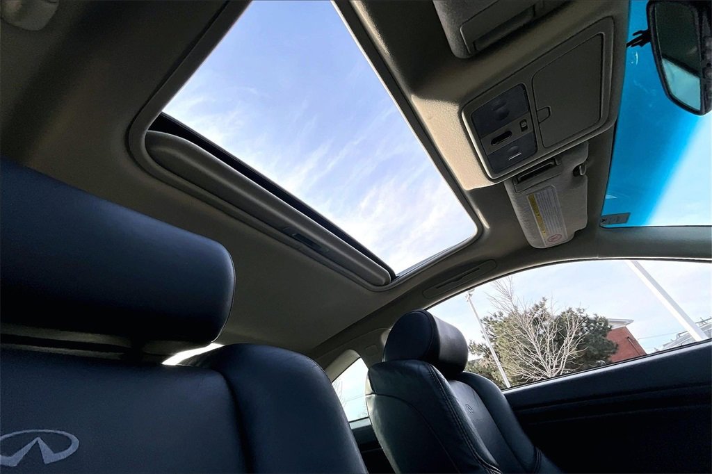 Used 2004 INFINITI G35 Coupe w/ Premium Pkg image 22