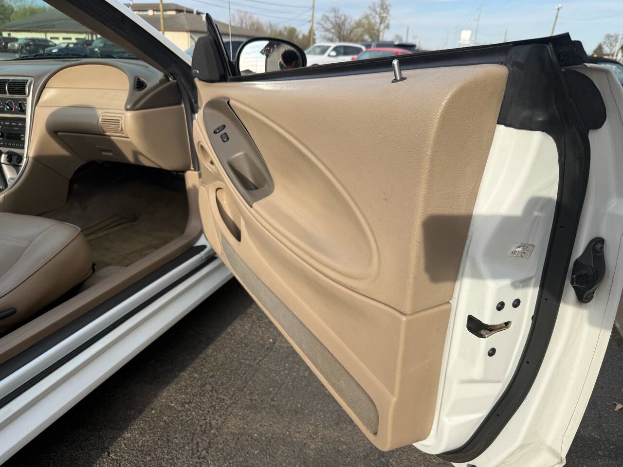 Used 2004 Ford Mustang Deluxe Convertible image 50