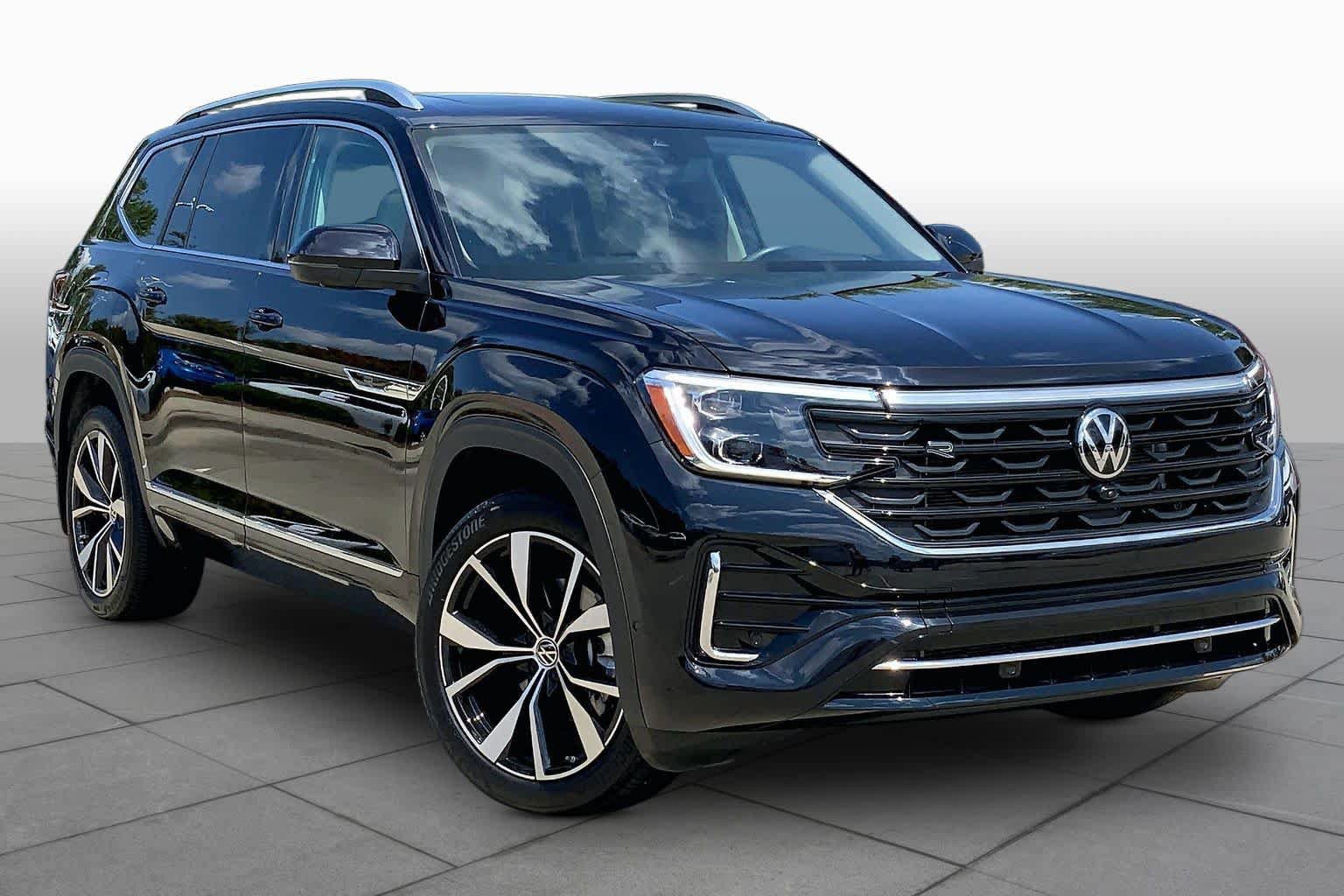 Used 2025 Volkswagen Atlas SEL Premium R-Line AWD/4WD image 3