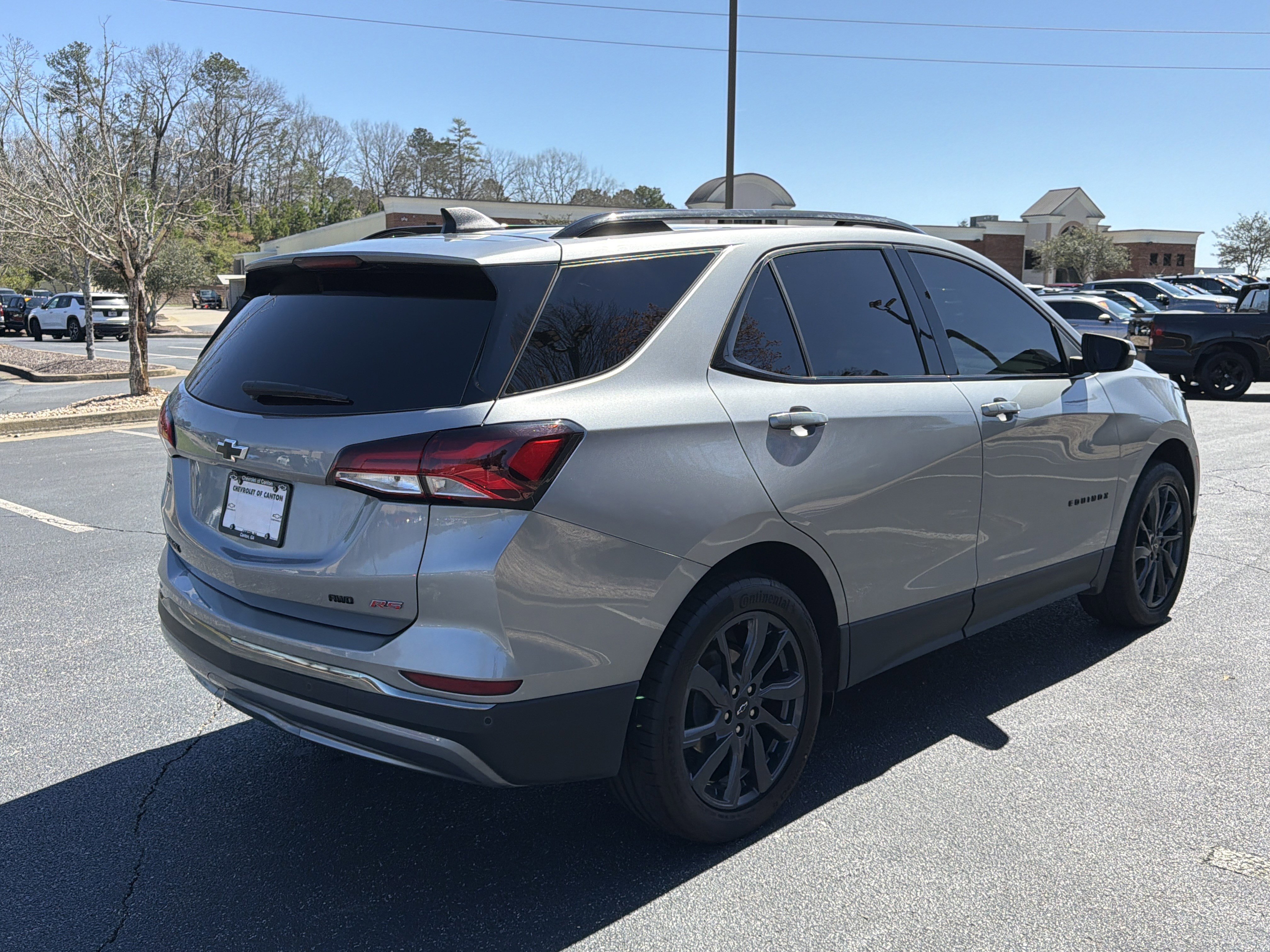 Used 2023 Chevrolet Equinox RS w/ RS Leather Package image 5
