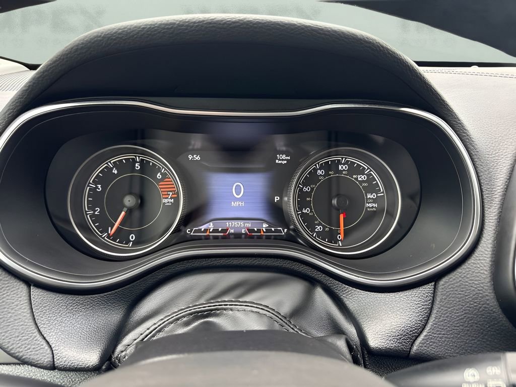 Used 2019 Jeep Cherokee Limited FWD image 23