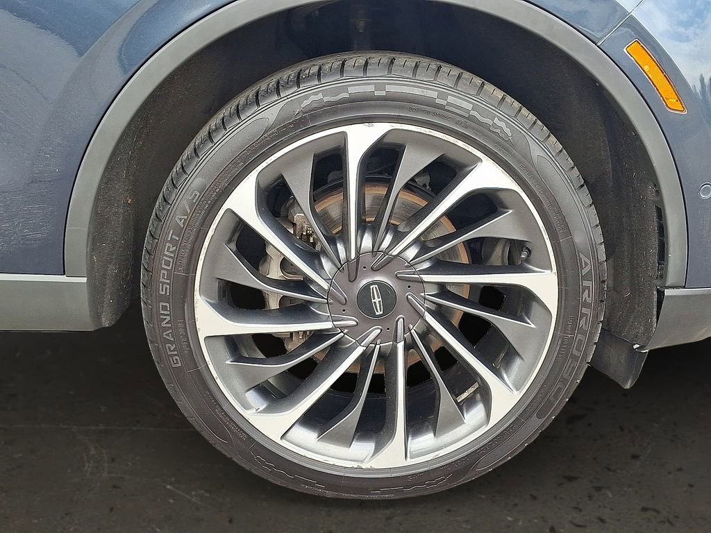 Used 2023 Lincoln Aviator Reserve w/ Equipment Group 201A AWD/4WD image 9