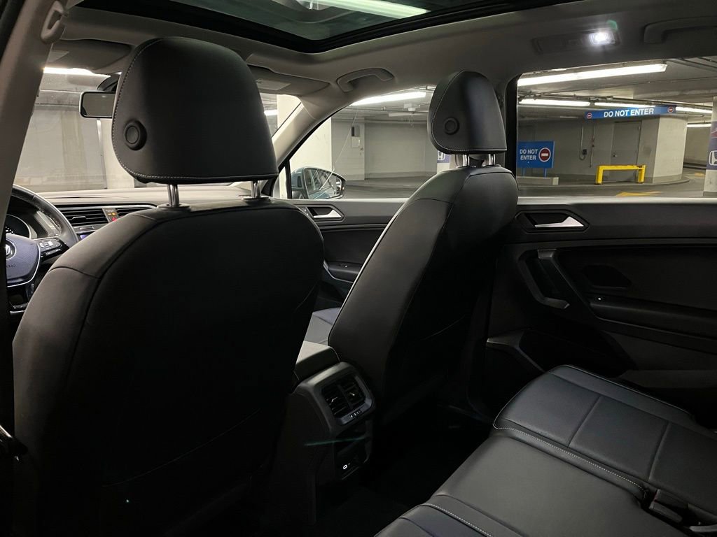Certified 2021 Volkswagen Tiguan SE w/ Panoramic Sunroof Package image 22