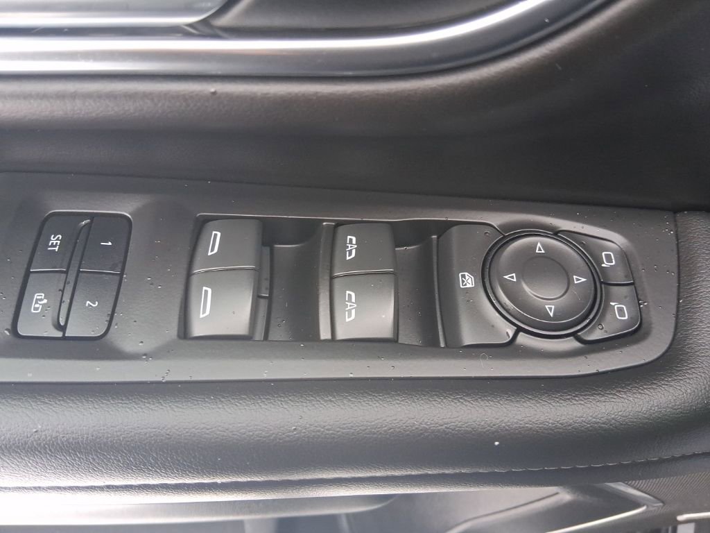 Used 2023 Chevrolet Suburban LT image 22