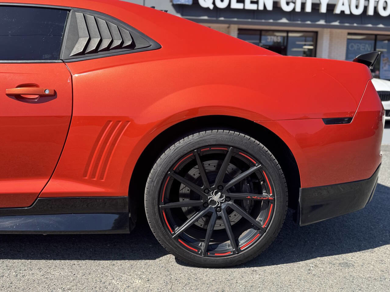 Used 2011 Chevrolet Camaro SS RWD image 21
