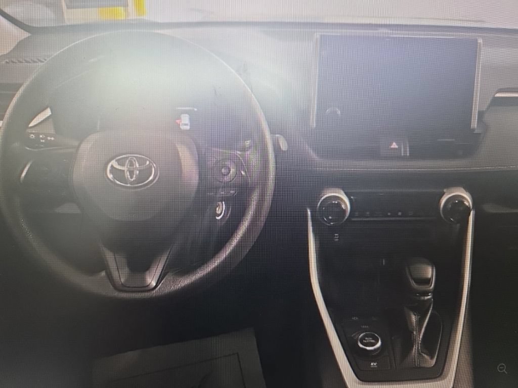 Used 2024 Toyota RAV4 LE AWD/4WD image 11