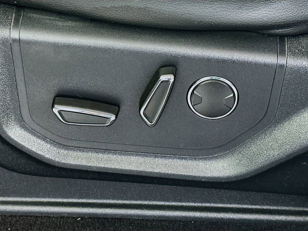 Used 2019 Ford F350 Lariat w/ Lariat Ultimate Package image 23