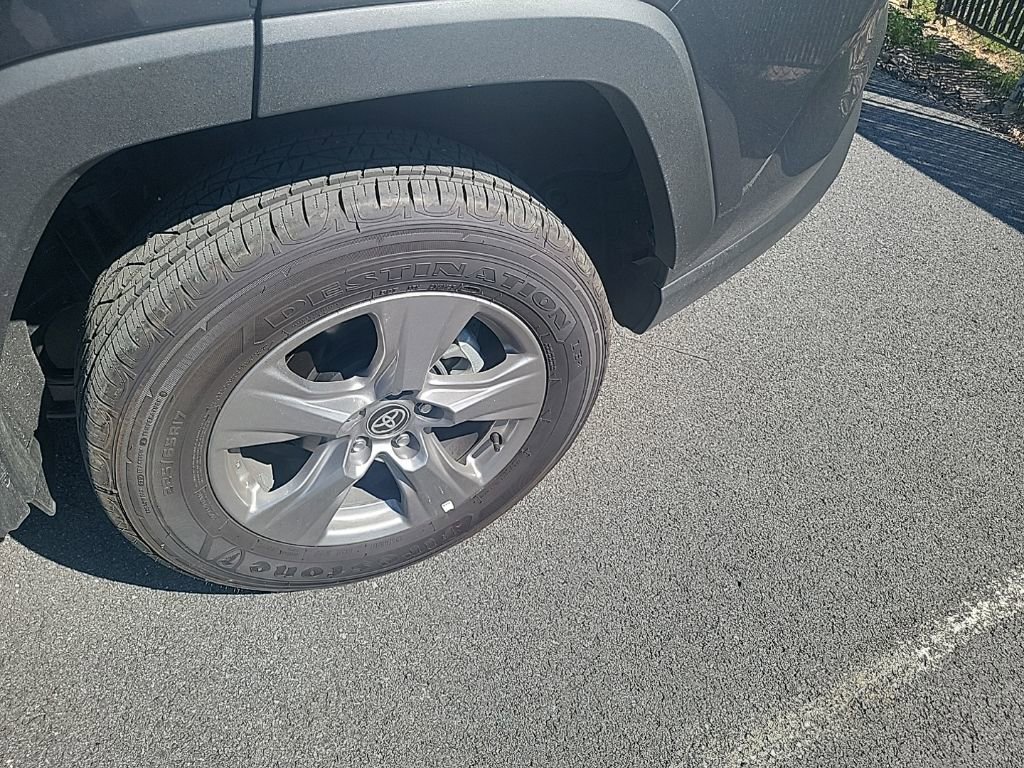 Used 2025 Toyota RAV4 XLE image 10