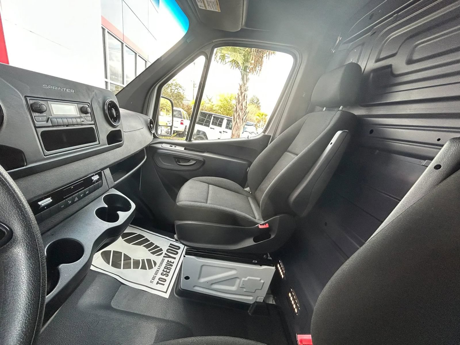 Used 2023 Mercedes-Benz Sprinter 2500 image 12