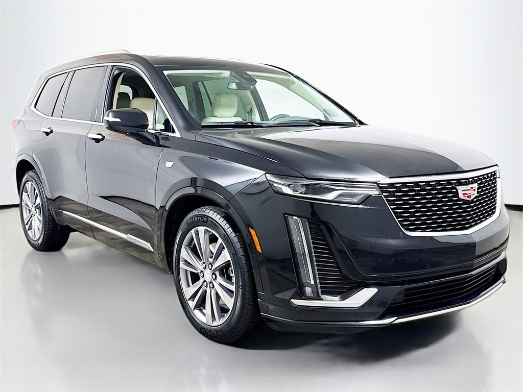 Certified 2024 Cadillac XT6 Premium Luxury image 3