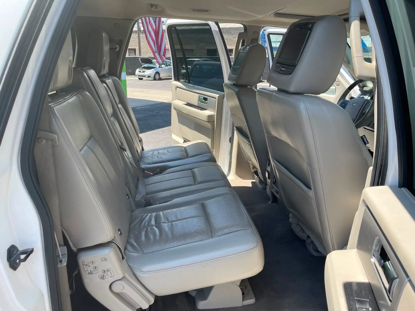 Used 2013 Ford Expedition EL Limited AWD/4WD image 15