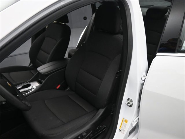 Used 2025 Chevrolet Malibu LT image 11