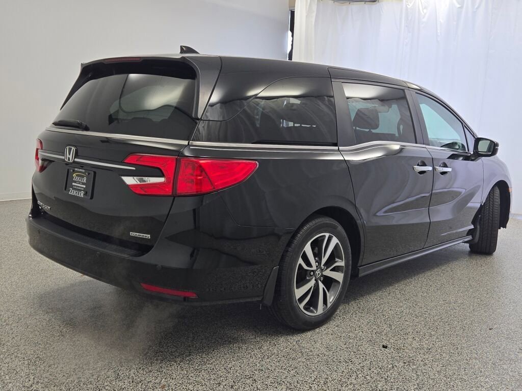 Used 2023 Honda Odyssey Touring image 13