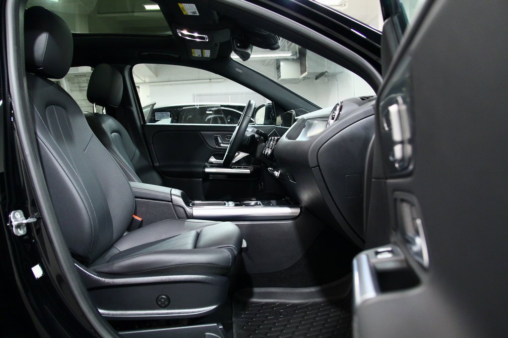 Used 2025 Mercedes-Benz GLA 250 GLA 250 image 22