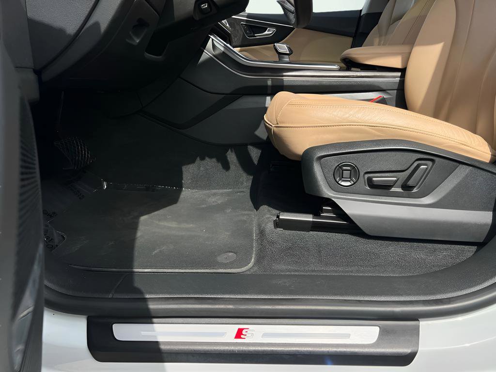 Used 2022 Audi Q8 Premium Plus image 15