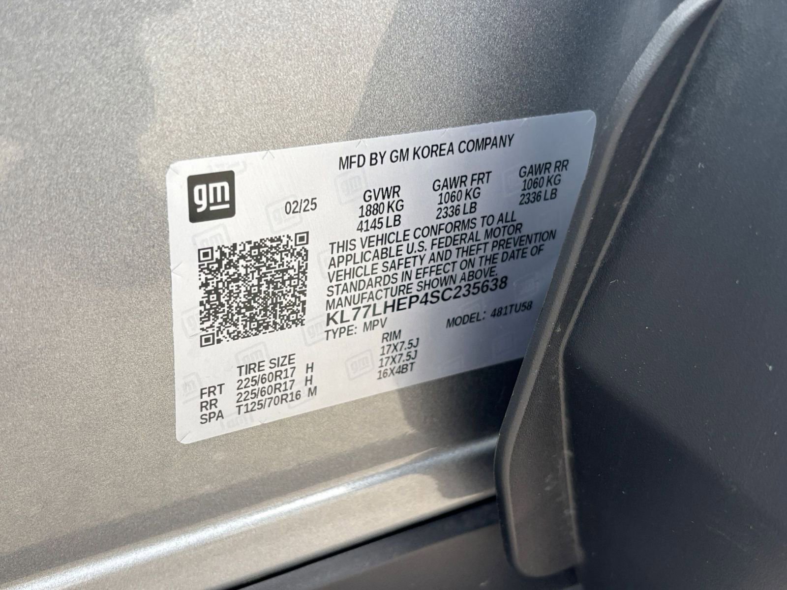 Used 2025 Chevrolet Trax LT w/ LT Convenience Package FWD image 23