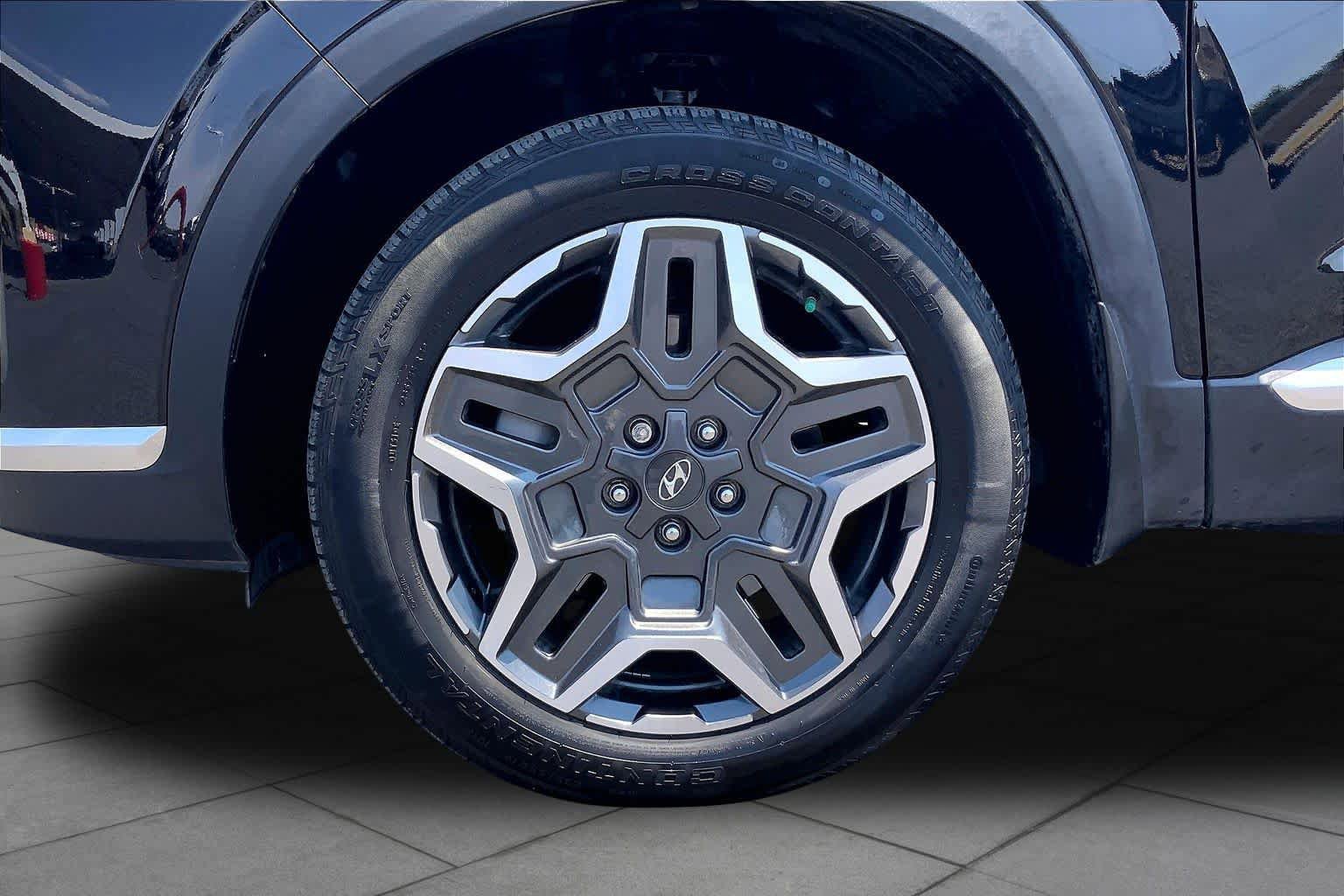 Used 2023 Hyundai Santa Fe SEL Premium AWD/4WD image 11