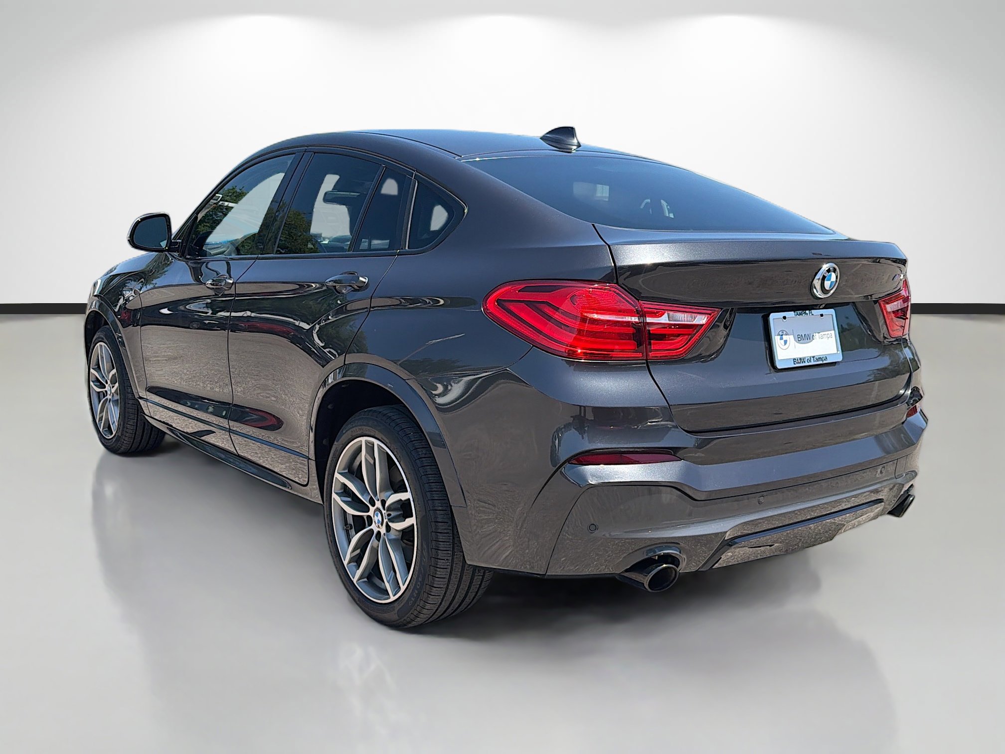 Used 2018 BMW X4 M40i image 5