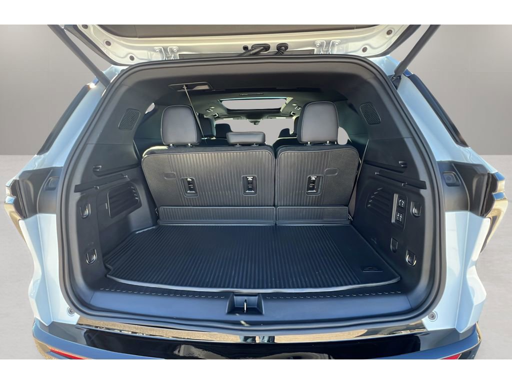 Certified 2026 Chevrolet Traverse High Country w/ LPO, Floor Liner Package image 30