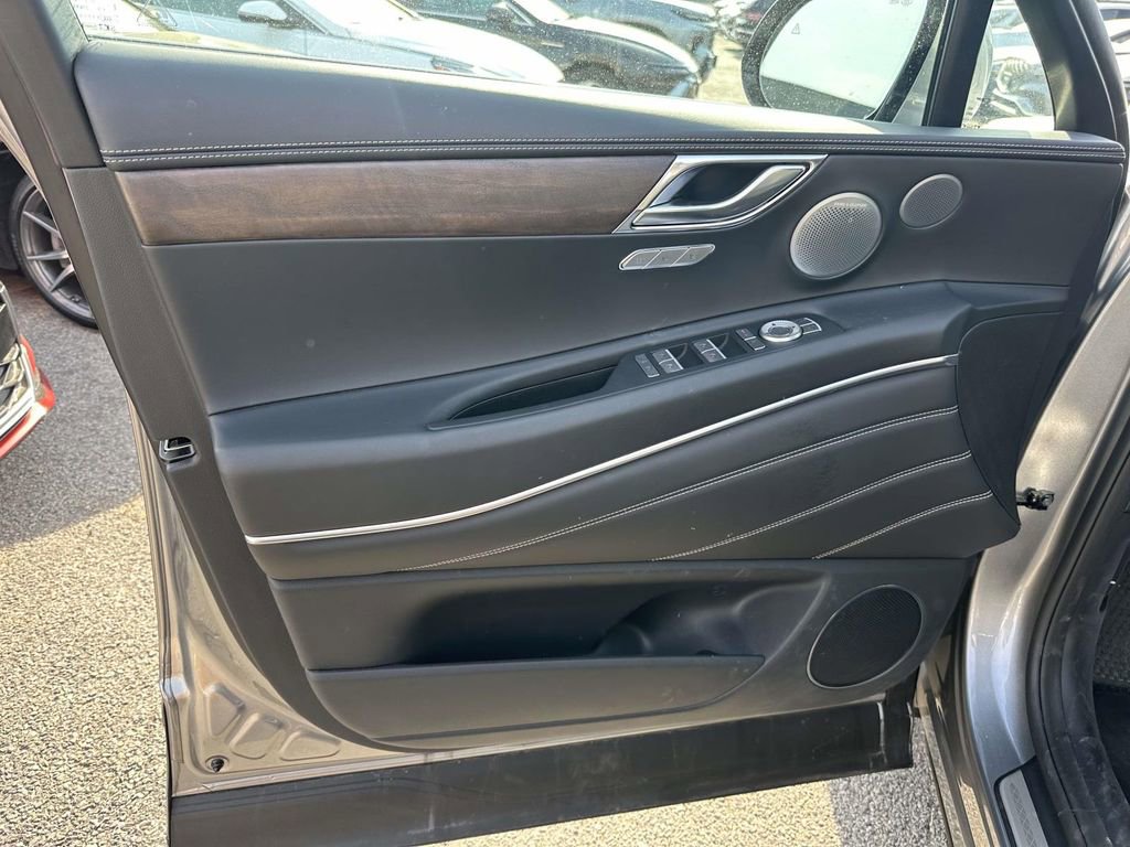 Certified 2026 Genesis GV80 2.5T Advanced AWD/4WD image 12