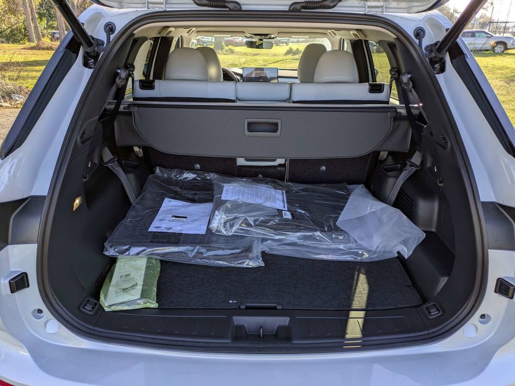 New 2026 Mitsubishi Outlander SE FWD image 13