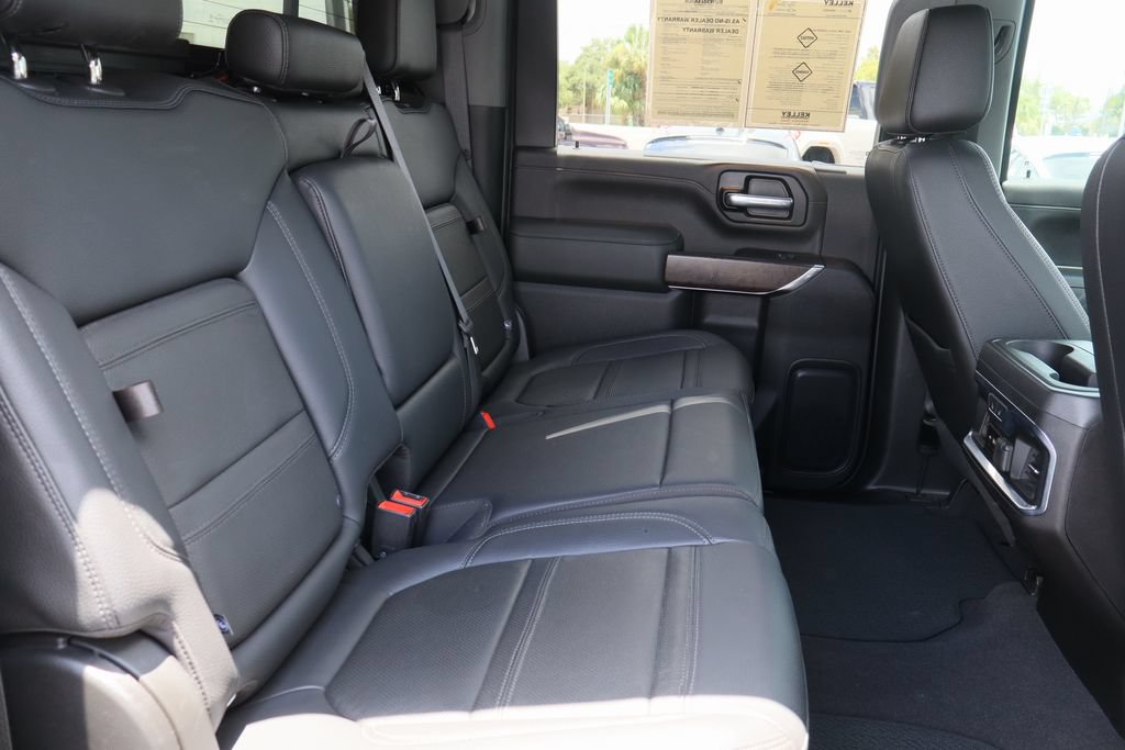 Certified 2022 GMC Sierra 3500 Denali w/ Technology Package AWD/4WD image 29