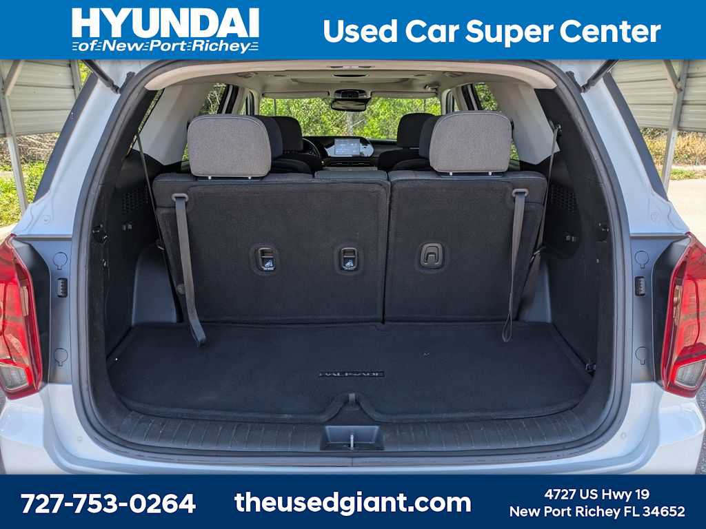 Used 2021 Hyundai Palisade SEL FWD image 12
