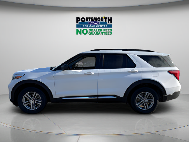 Used 2022 Ford Explorer XLT w/ Equipment Group 202A AWD/4WD image 2
