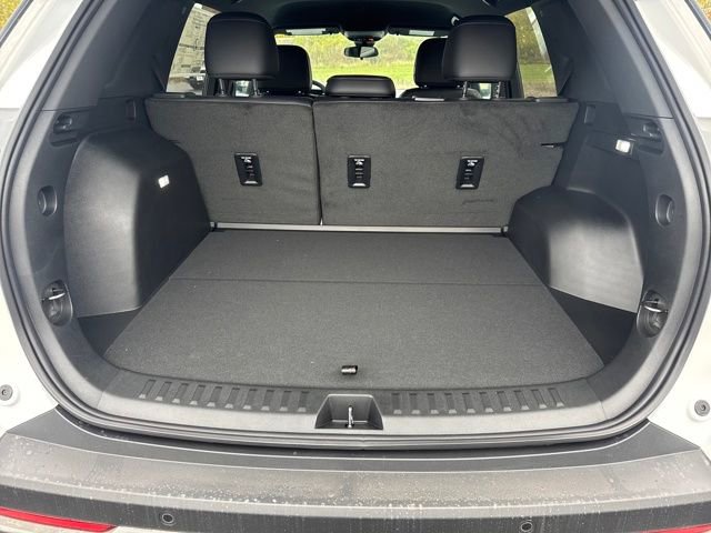 New 2026 Chevrolet Equinox LT w/ Convenience Package II image 5