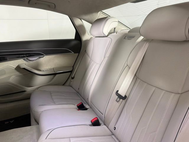 Used 2021 Audi A8 L 4.0T w/ Luxury Package image 23