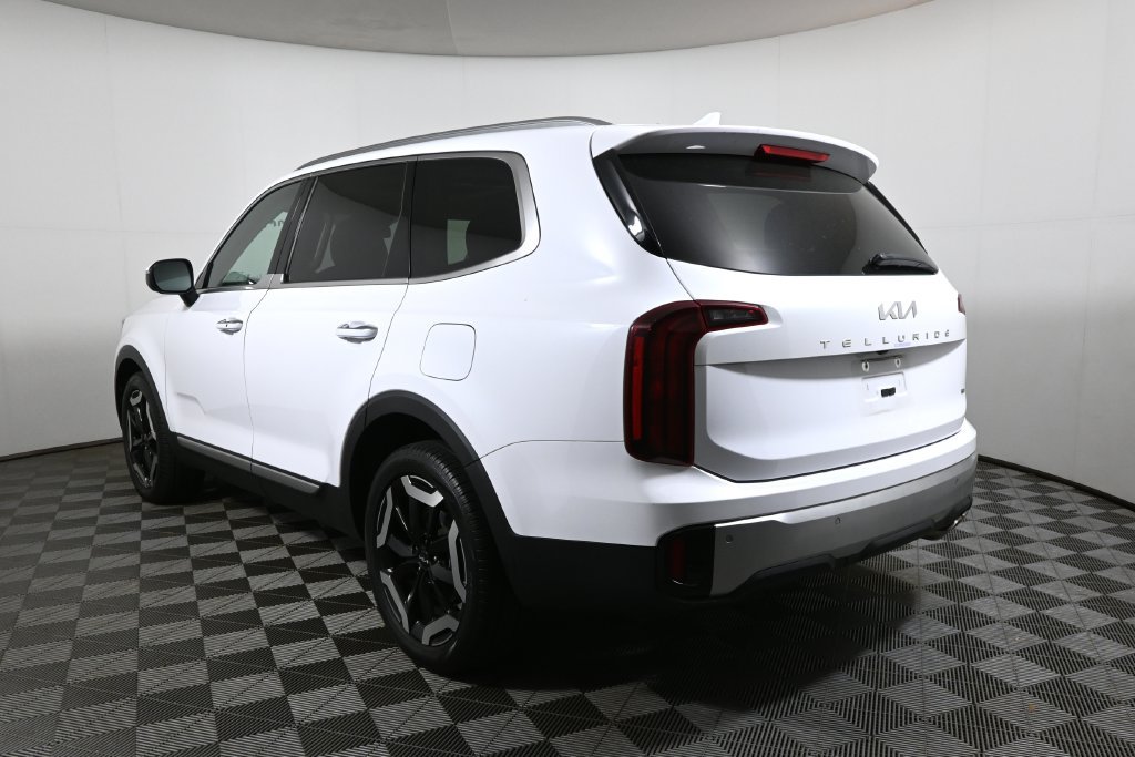 Used 2024 Kia Telluride S w/ S Sunroof Package AWD/4WD image 5