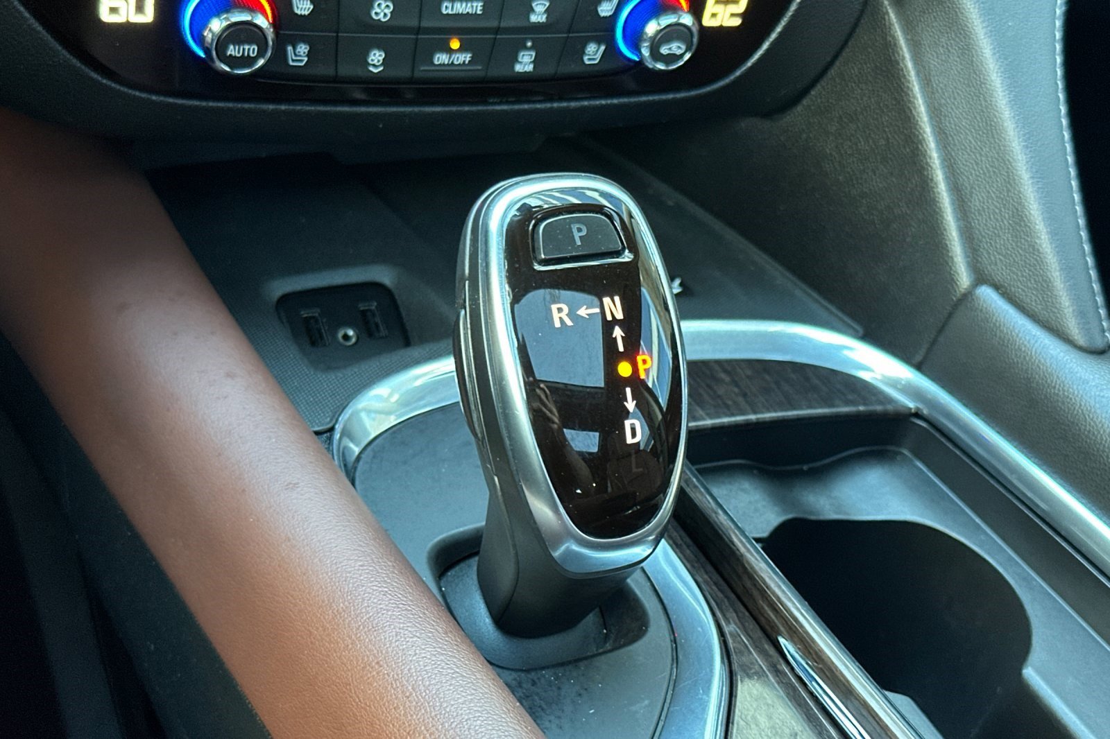 Used 2018 Buick Enclave Avenir w/ Avenir Technology Package image 30