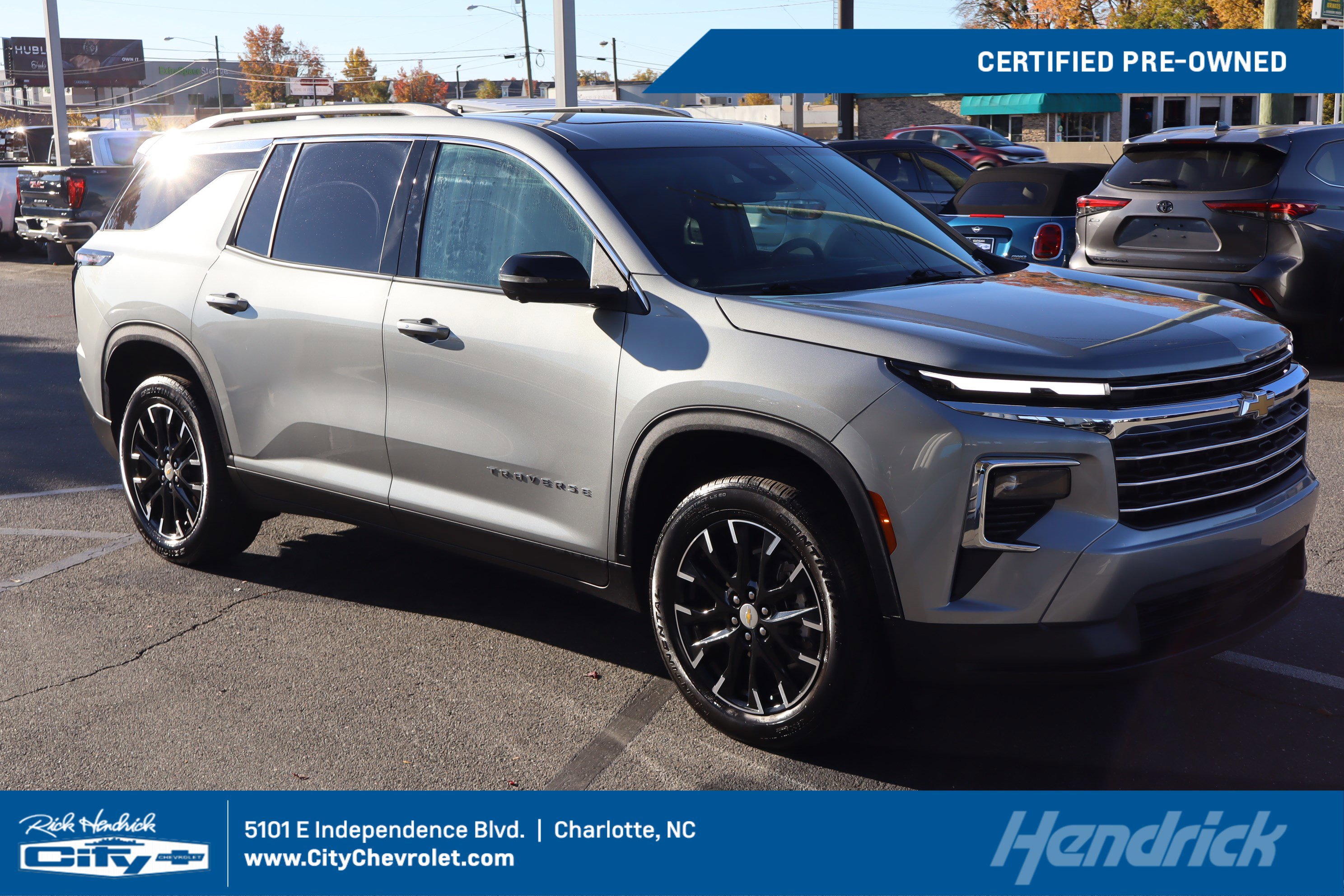 Certified 2025 Chevrolet Traverse LT w/ Sun and Wheel Package