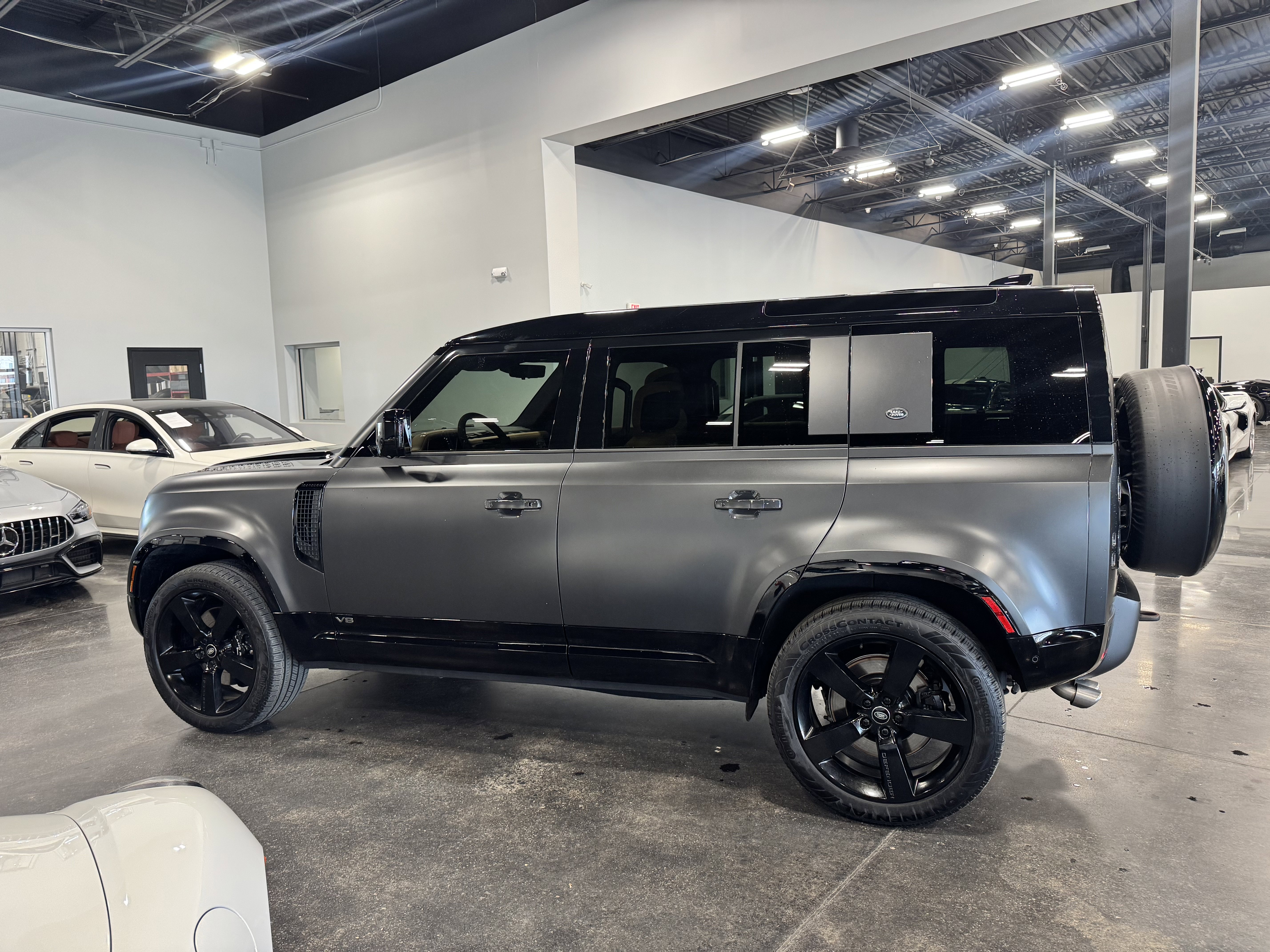 Used 2023 Land Rover Defender 110 Carpathian Edition image 25