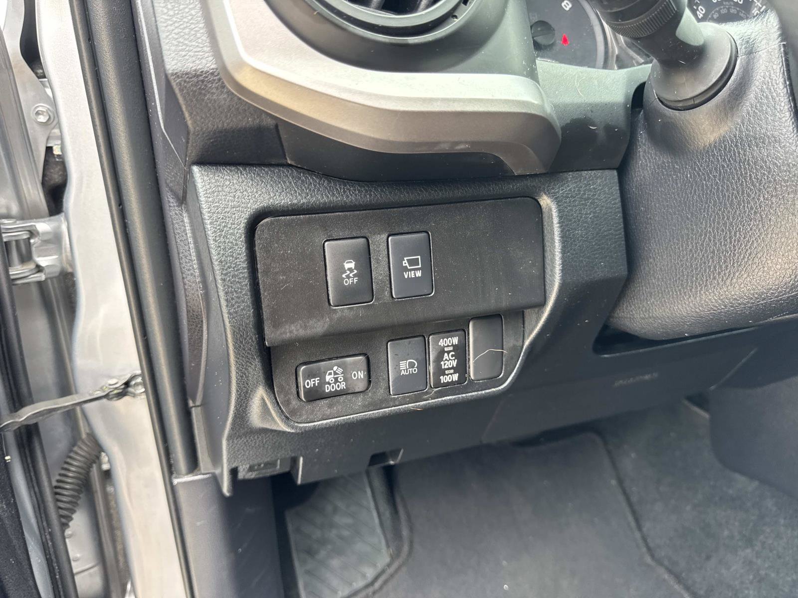 Used 2021 Toyota Tacoma Limited RWD image 21