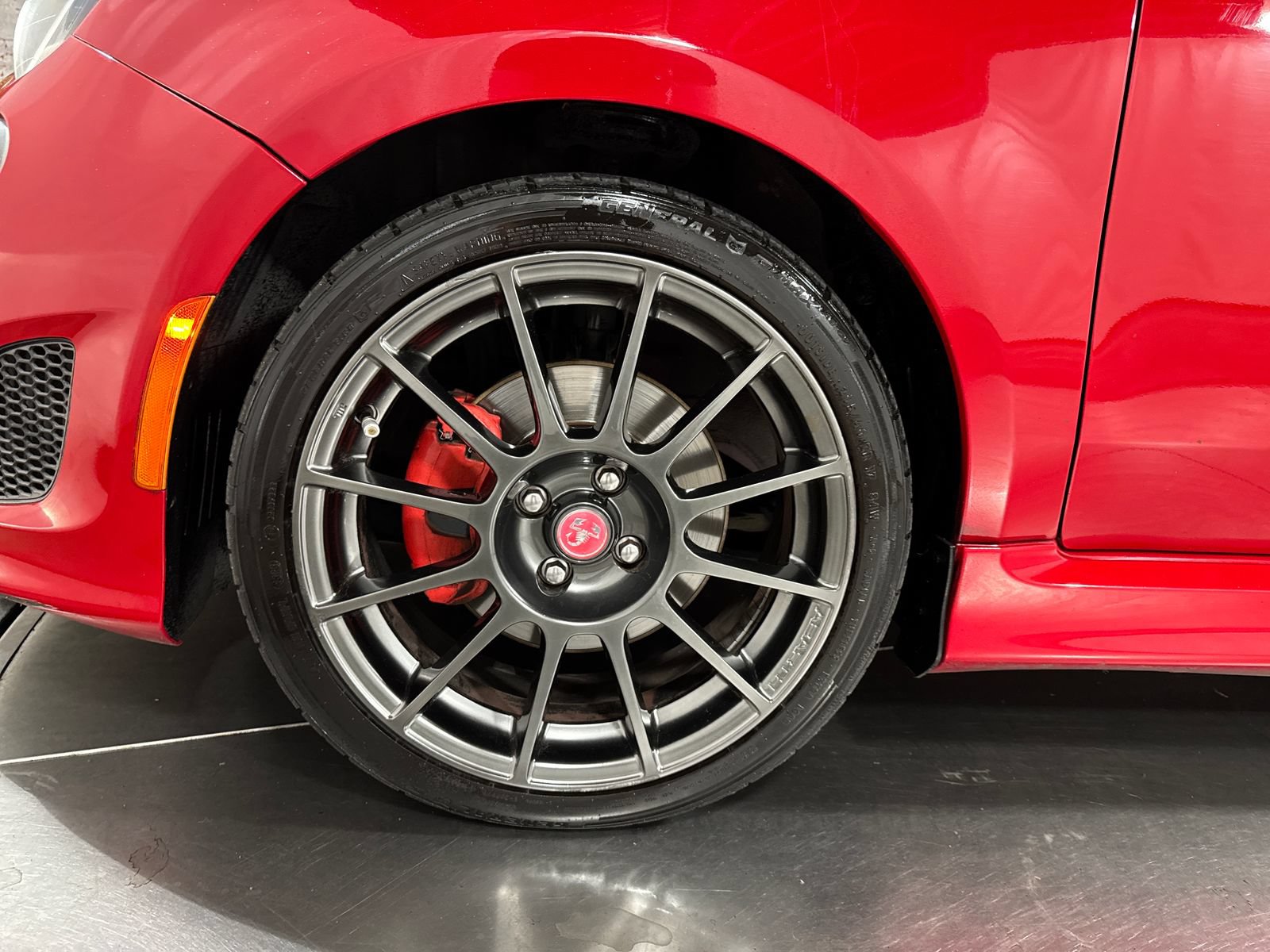 Used 2015 FIAT 500 Abarth FWD image 2