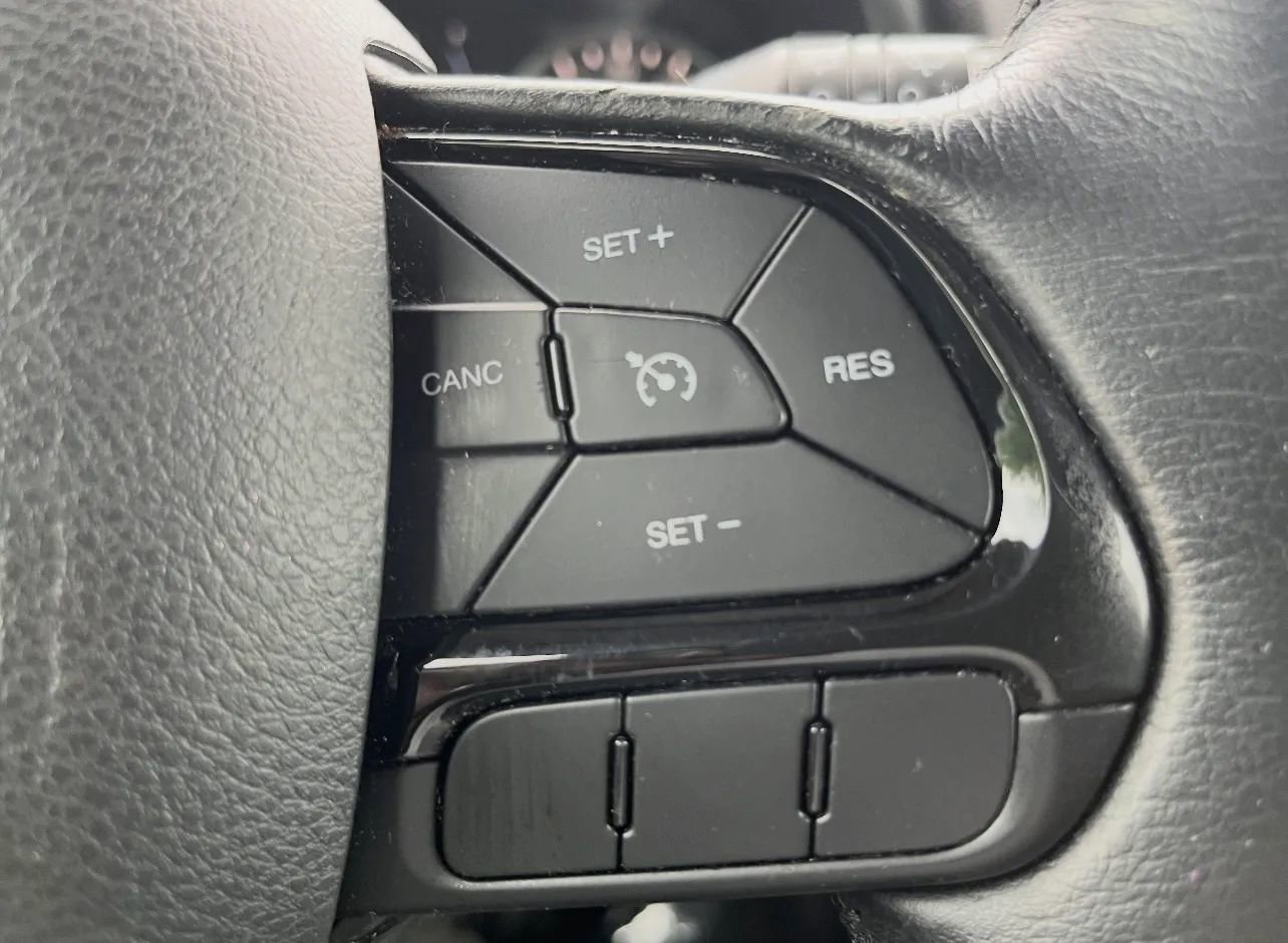Used 2019 Jeep Renegade Altitude w/ Quick Order Package 2XM AWD/4WD image 15